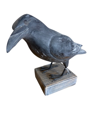 Raven Statue picture number 0