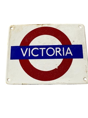 Victoria Station Porcelan Sign picture number 0